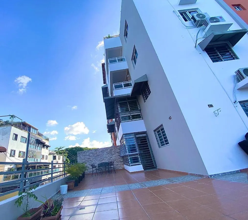 Lean Luxury Santo Domingo Apartment